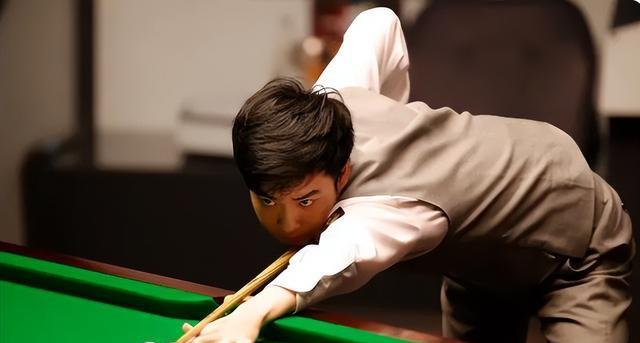 打停龙泽煌, 带走比赛, 今晨 打停龙泽煌, 带走比赛, 今晨