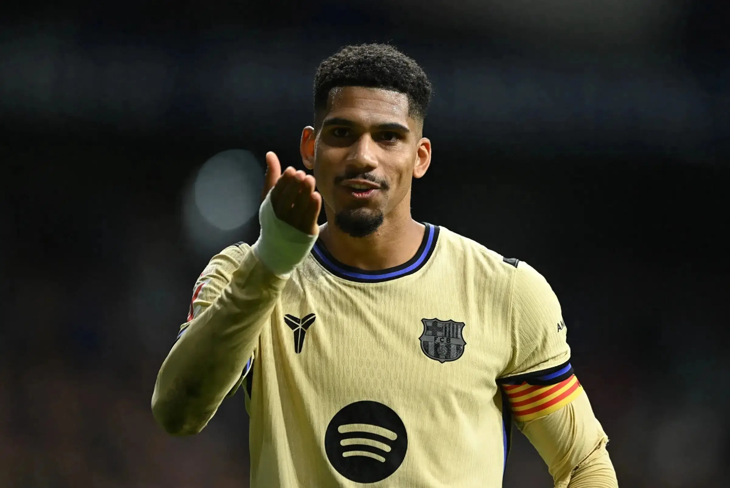 万嫌太高, AA 万嫌太高, AA