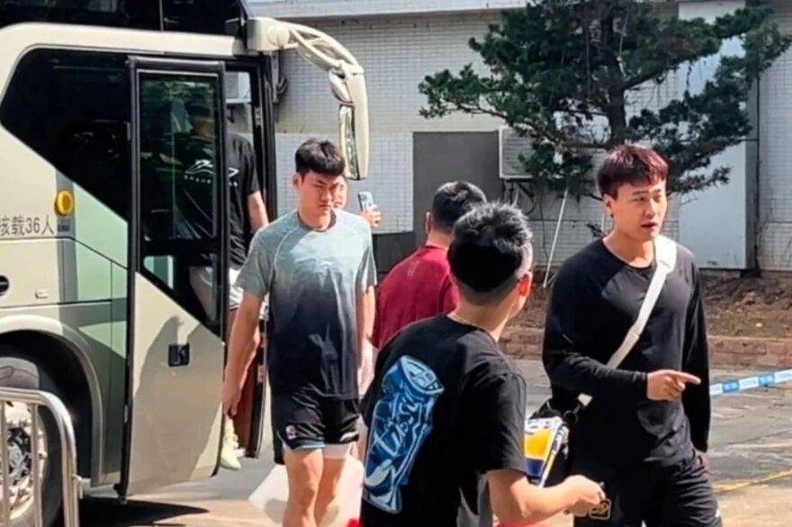 里进行军训 里进行军训