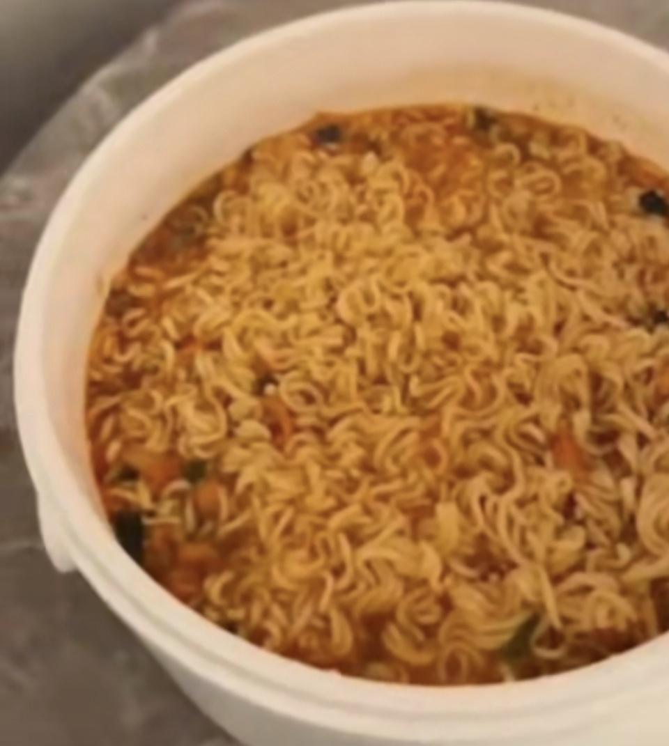 src, 这是室内田 src, 这是室内田