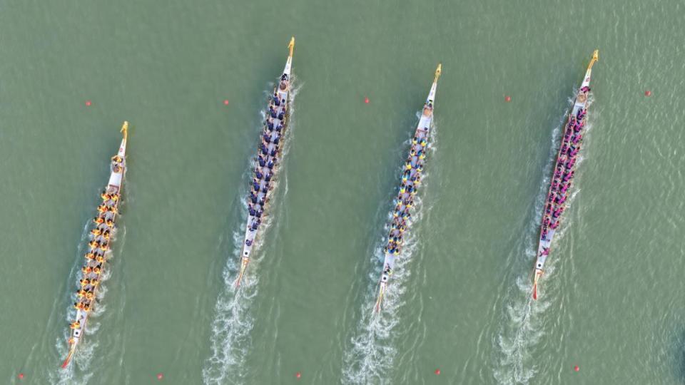 另有, 的强大动力 另有, 的强大动力